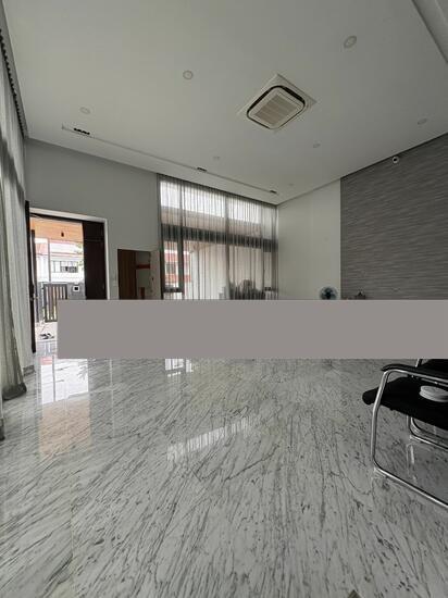 Prop-GPT: Semi-Detached: D13  Braddell Heights Estate