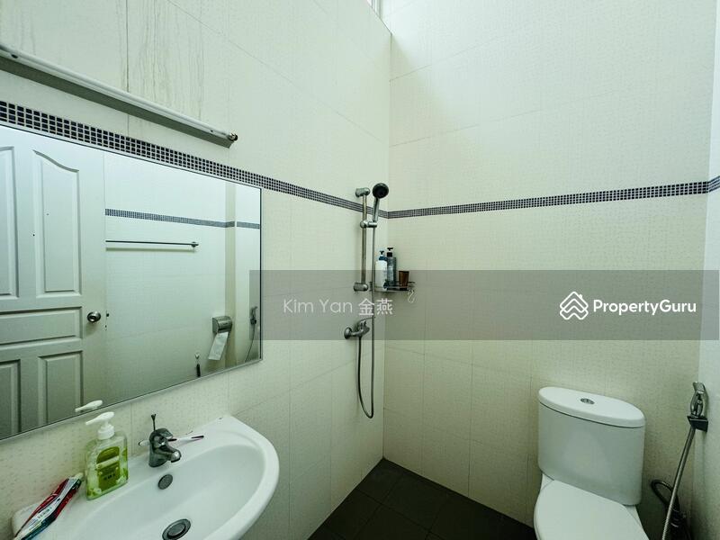 Semi-Detached for Sale: D16, 489259