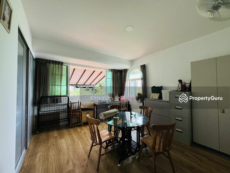 Semi-Detached for Sale: D16, 489259