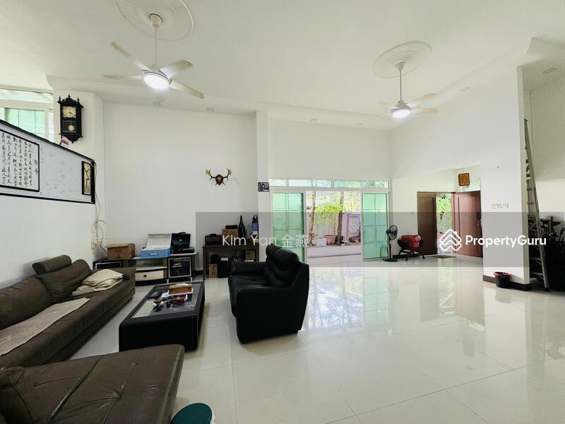 Semi-Detached for Sale: D16, 489259