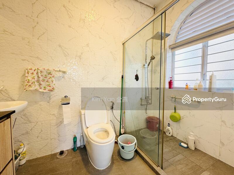 Semi-Detached for Sale: D16, 489259