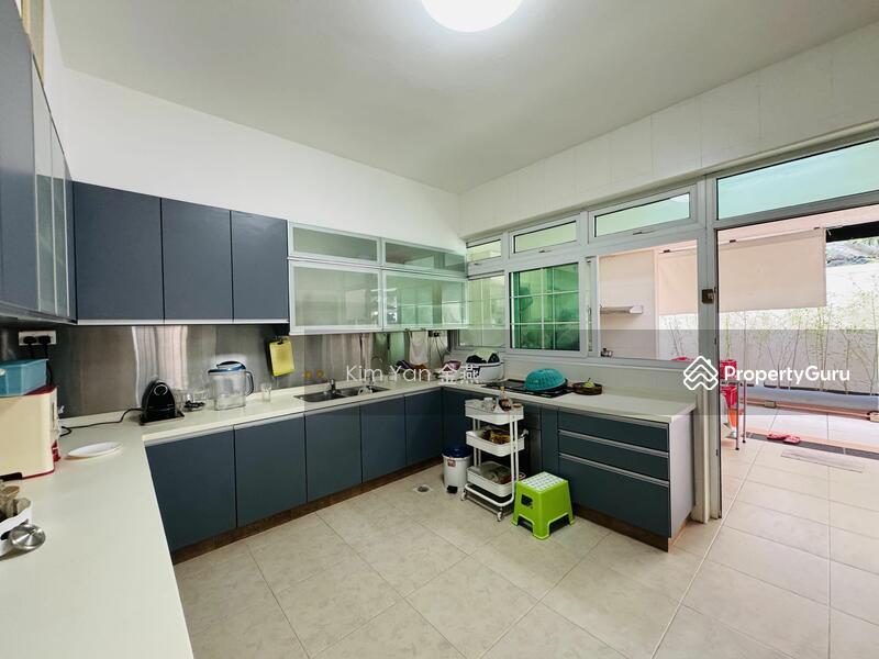 Semi-Detached for Sale: D16, 489259