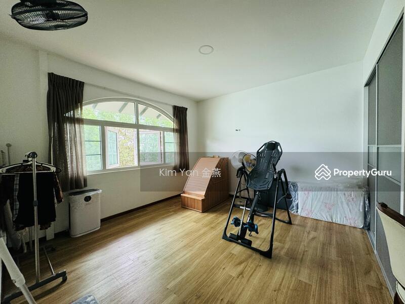 Semi-Detached for Sale: D16, 489259
