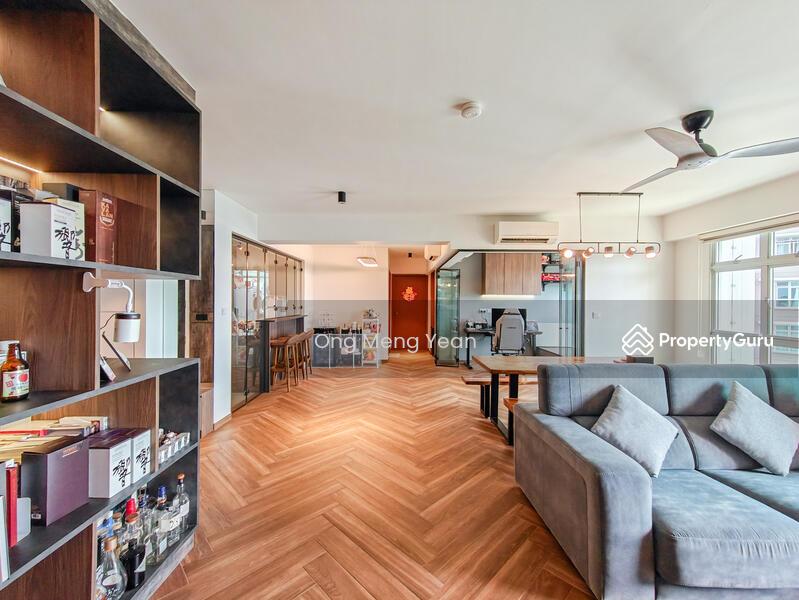 HDB Flat for Sale, 126C Canberra Street, SGD 880,000 | 99-year lease