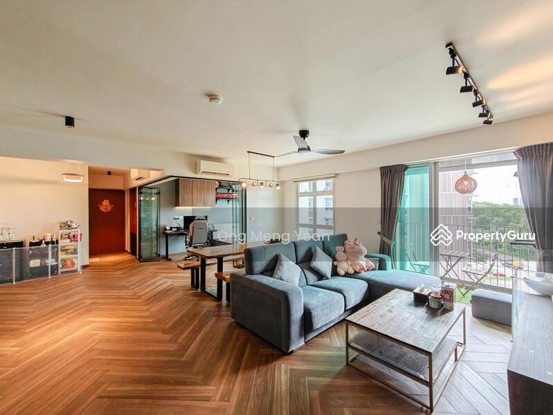 HDB Flat for Sale, 126C Canberra Street, SGD 880,000 | 99-year lease