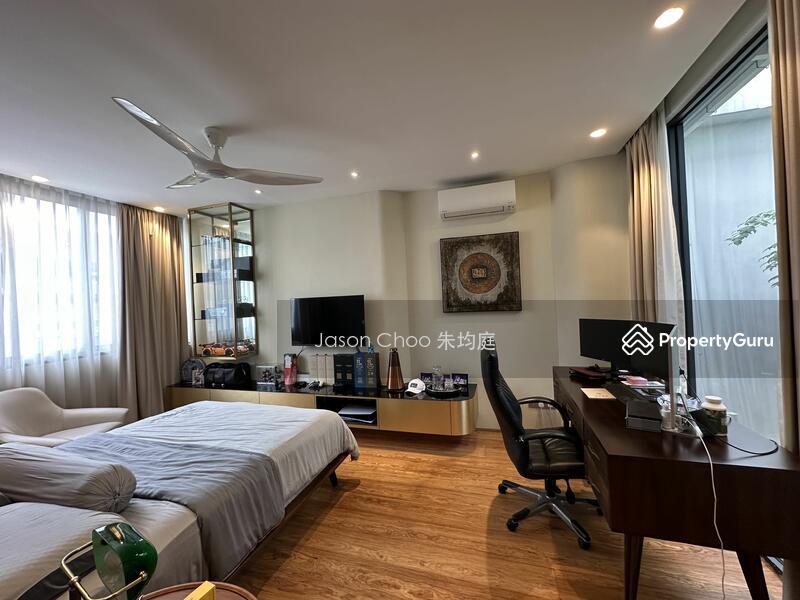 Semi-Detached for Sale: D26, 787000