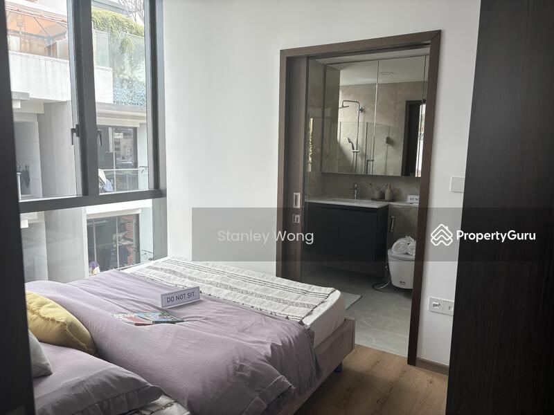 Condominium for Sale: D14, 398284
