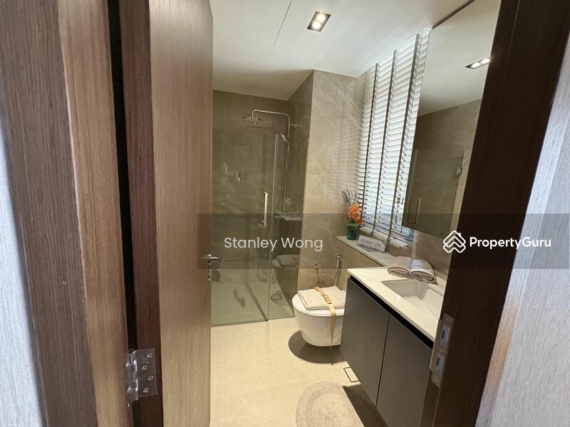 Condominium for Sale: D14, 398284