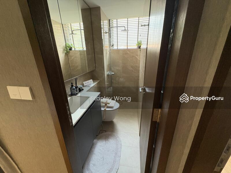 Condominium for Sale: D14, 398284