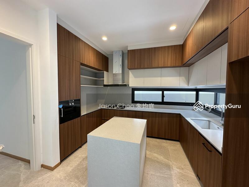 Detached for Sale: D10, 588342