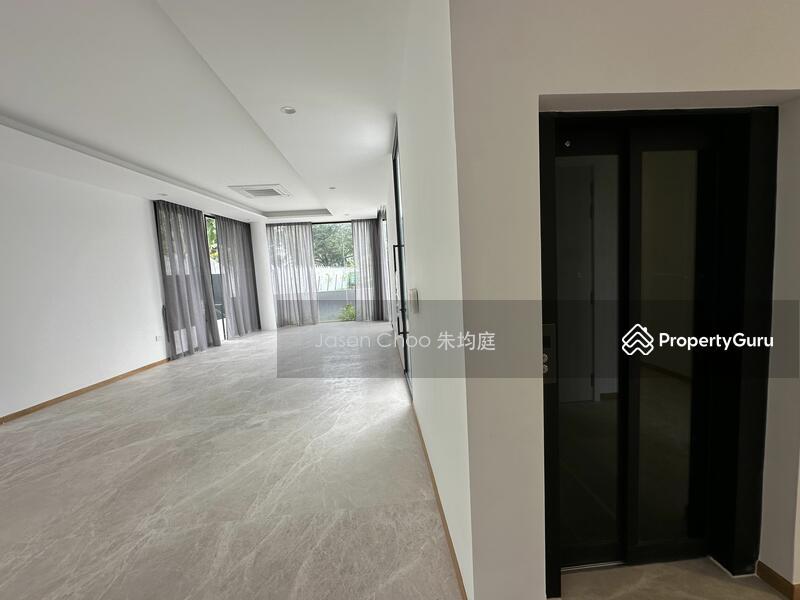 Detached for Sale: D10, 588342