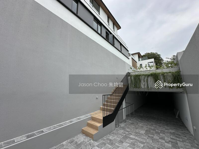 Detached for Sale: D10, 588342