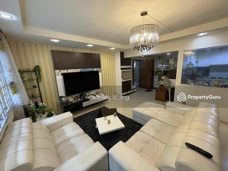 Prop-GPT: HDB Flat: D23  175 Lompang Road