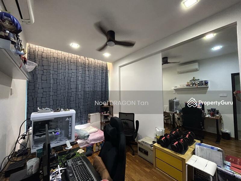 Condominium for Sale: Hillview, D23, 669599