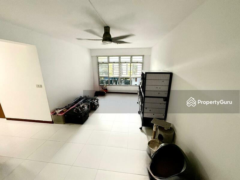 Prop-GPT: HDB Flat: D25  780E Woodlands Crescent