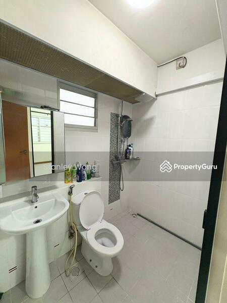 780E Woodlands Crescent