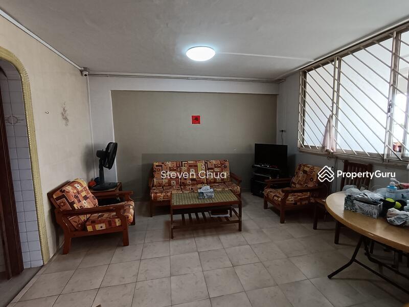 Prop-GPT: HDB Flat: D19  205 Serangoon Central