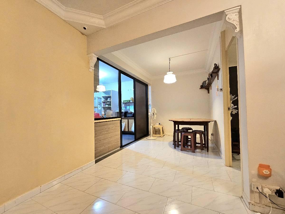 416 Pasir Ris Drive 6 HDB Apartment For Sale, $668,888, 3 Bed 2 Bath 1,130 sqft $592.00 psf
