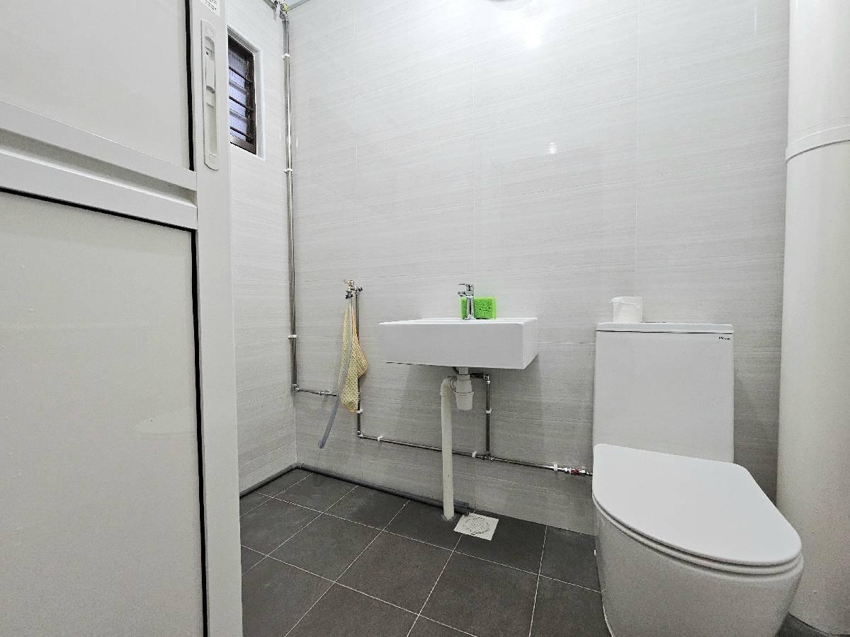 416 Pasir Ris Drive 6 HDB Apartment For Sale, $668,888, 3 Bed 2 Bath 1,130 sqft $592.00 psf