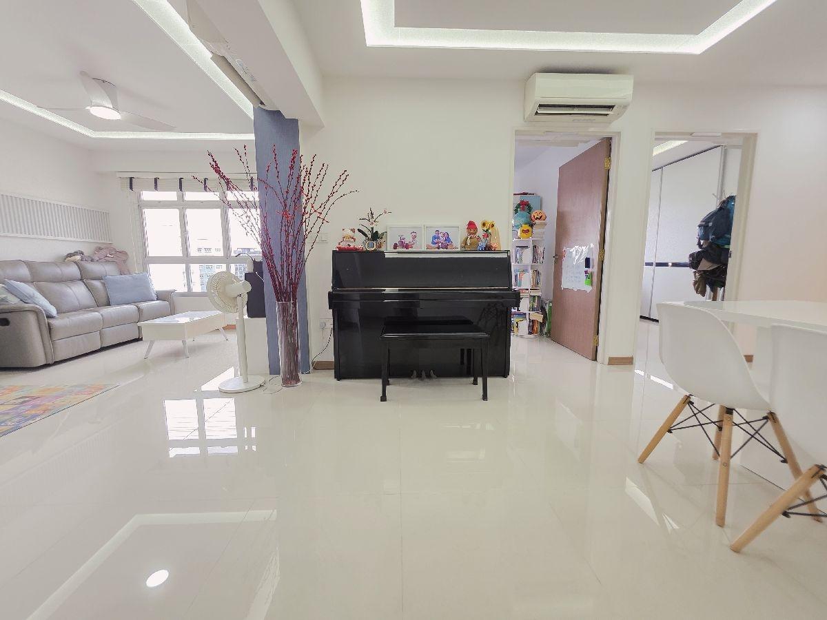 460D Bukit Batok West Avenue 9 HDB Apartment For Sale, $728,000, 3 Bed 2 Bath 1,001 sqft $727.00 psf