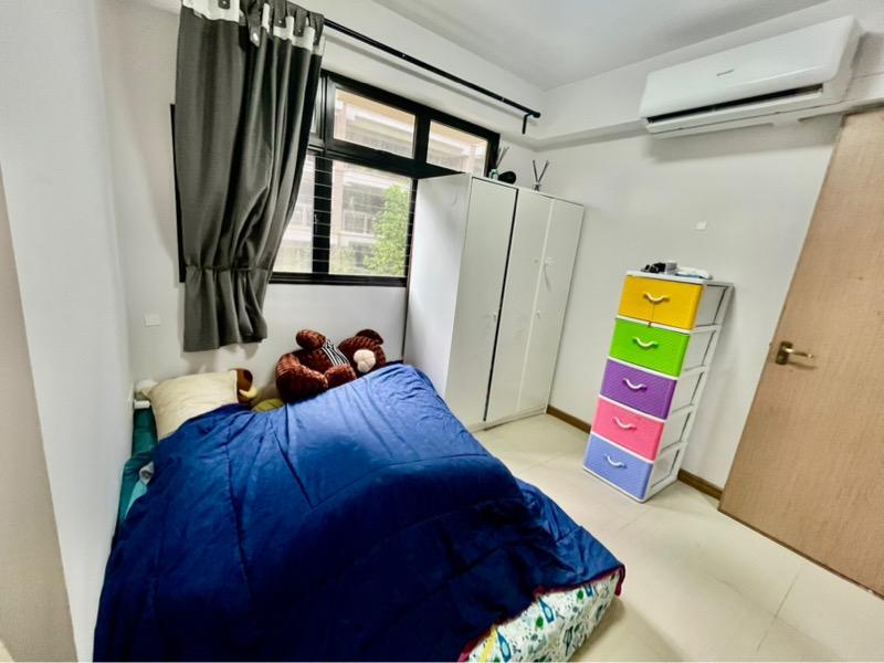 HDB Apartment for Sale, 456B Sengkang West Road HDB Apartment For Sale, $530,000, 2 Bed 2 Bath 731 sqft $725.00 psf, SGD 530,000 | 99-year Leasehold