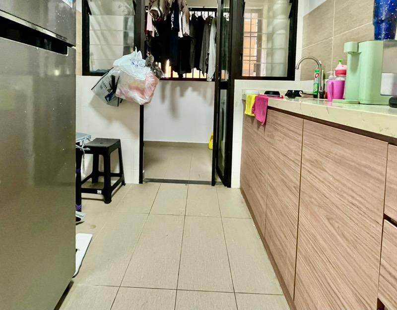 HDB Apartment for Sale, 456B Sengkang West Road HDB Apartment For Sale, $530,000, 2 Bed 2 Bath 731 sqft $725.00 psf, SGD 530,000 | 99-year Leasehold
