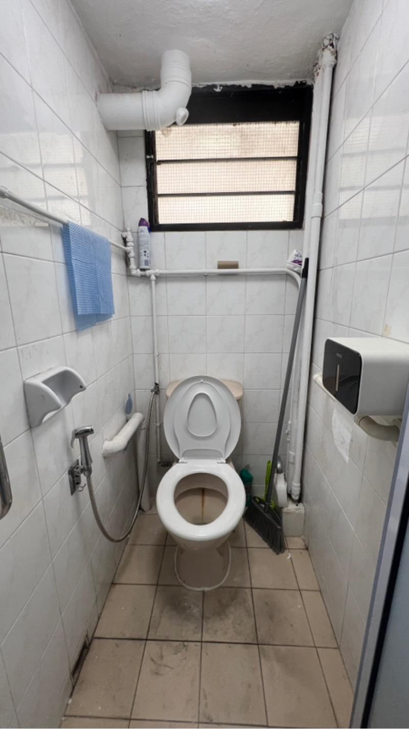 HDB Apartment for Sale, 173 Lorong 1 Toa Payoh HDB Apartment For Sale, $369,000, 2 Bed 1 Bath 645 sqft $572.00 psf, SGD 369,000 | 99-year Leasehold