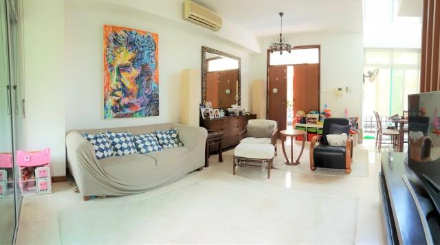 Prop-GPT: Cluster House: D11  Chancery hill walk