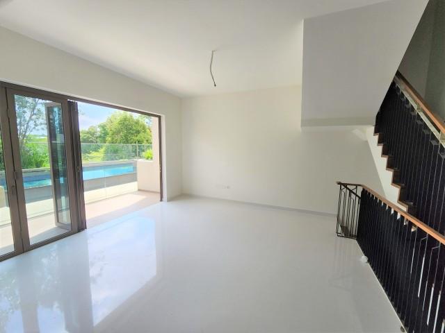 Prop-GPT: Terrace: D10  Foreigner Eligible Landed Property