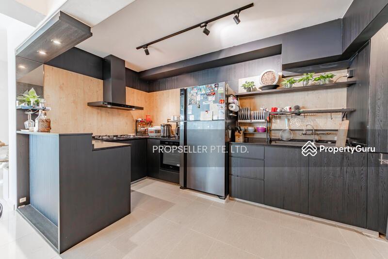 HDB Flat for Sale: D27, 751101