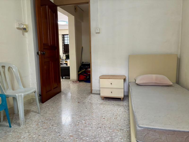 571 Cheng San Court HDB Apartment For Sale, $430,000, 2 Bed 2 Bath 721 sqft $596.00 psf