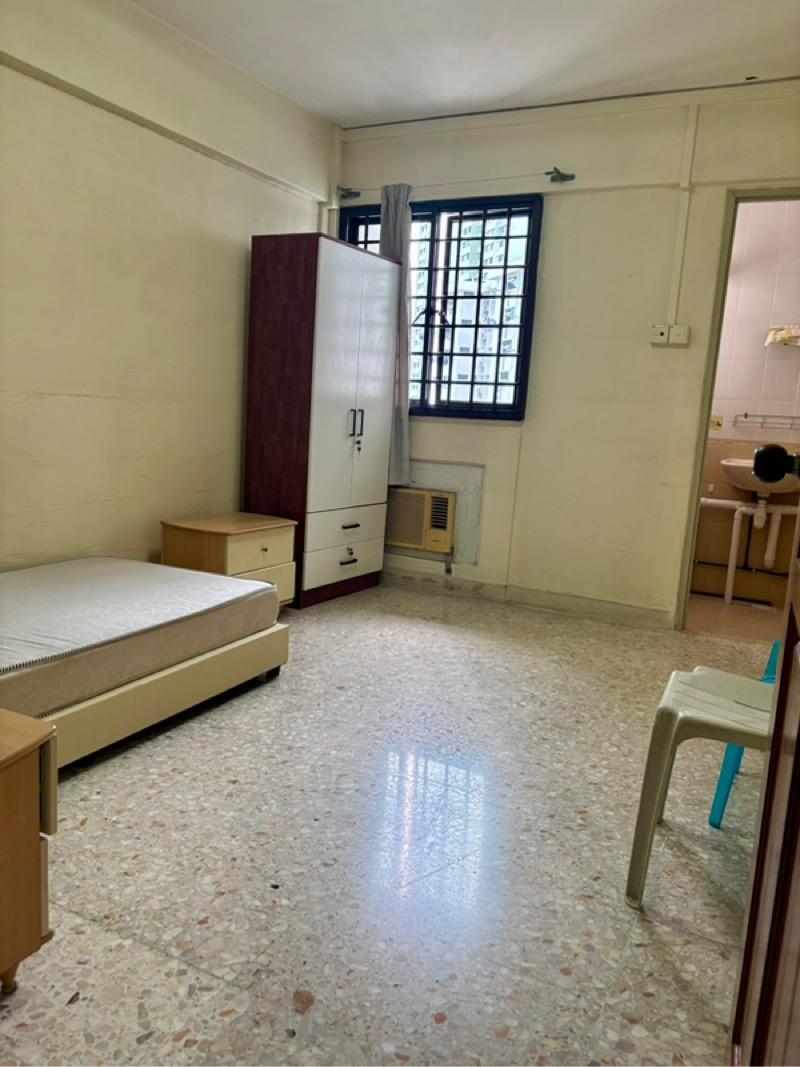 571 Cheng San Court HDB Apartment For Sale, $430,000, 2 Bed 2 Bath 721 sqft $596.00 psf