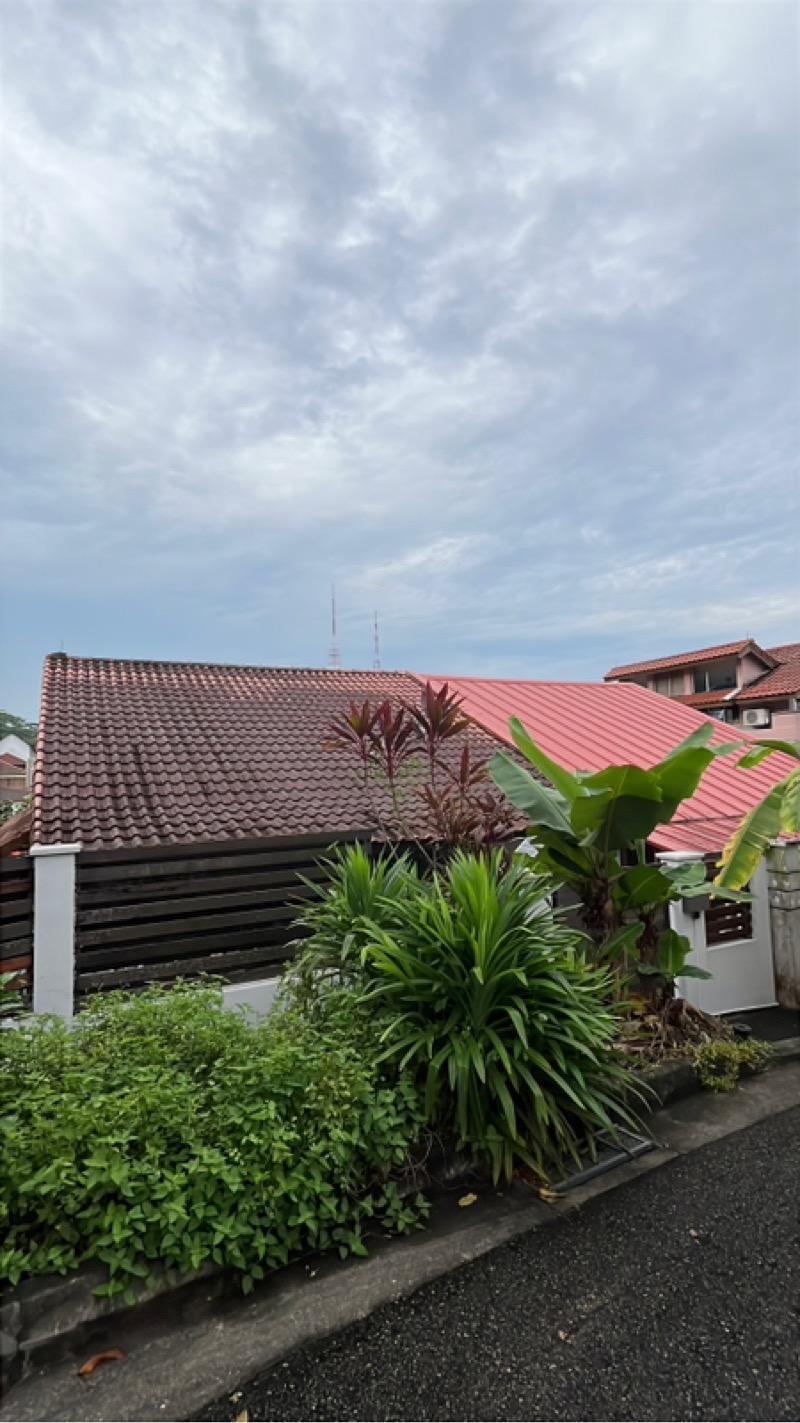 Golden chance bungalow status below 3m near mrt Semi-Detached House For Sale, $2,500,000, 5 Bed 4 Bath 3,500 sqft $357.00 psf