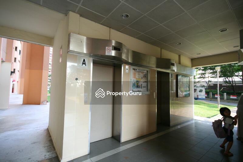 HDB Flat for Sale. , 113 Jurong East Street 13. , SGD 500,000 | 99-year lease. 