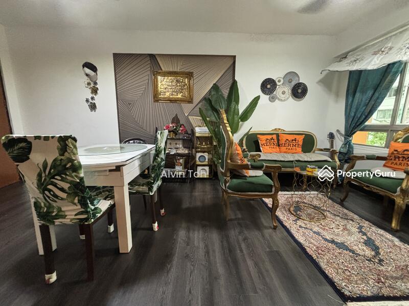 Prop-GPT: HDB Flat: D27  590A Montreal Link