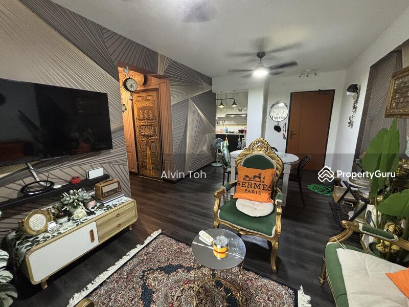 HDB Flat for Sale, 590A Montreal Link, SGD 485,000 | 99-year lease
