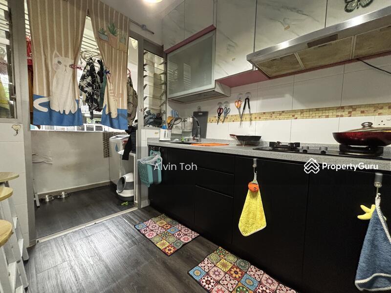 HDB Flat for Sale, 590A Montreal Link, SGD 485,000 | 99-year lease