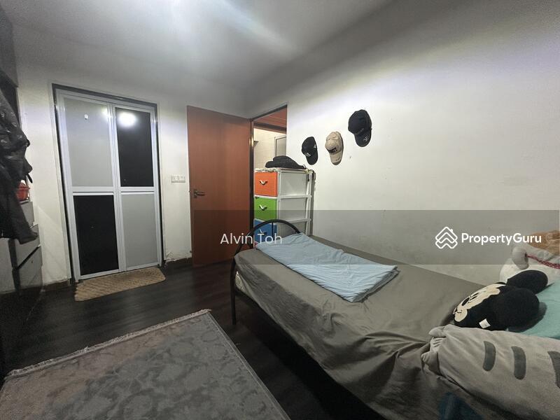 HDB Flat for Sale, 590A Montreal Link, SGD 485,000 | 99-year lease
