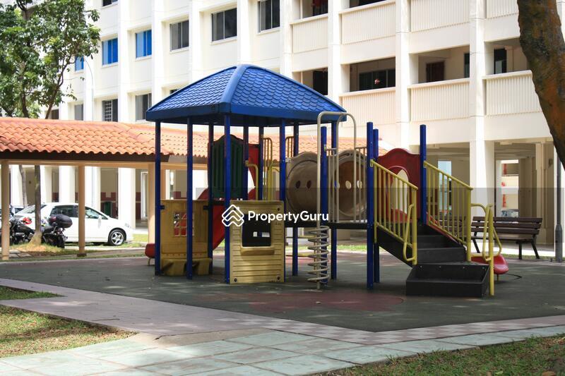 HDB Flat for Sale, 262 Yishun Street 22, SGD 580,000 | 99-year lease