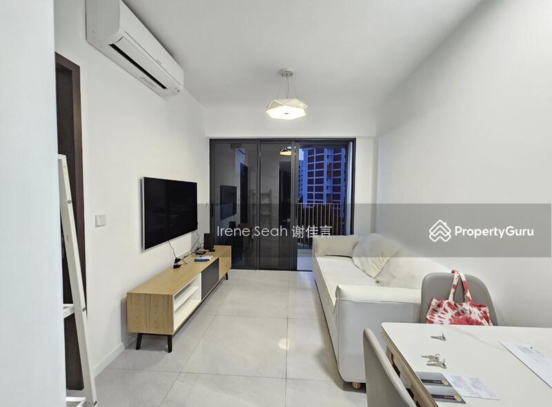 Prop-GPT: Condominium: D19  Riverfront Residences