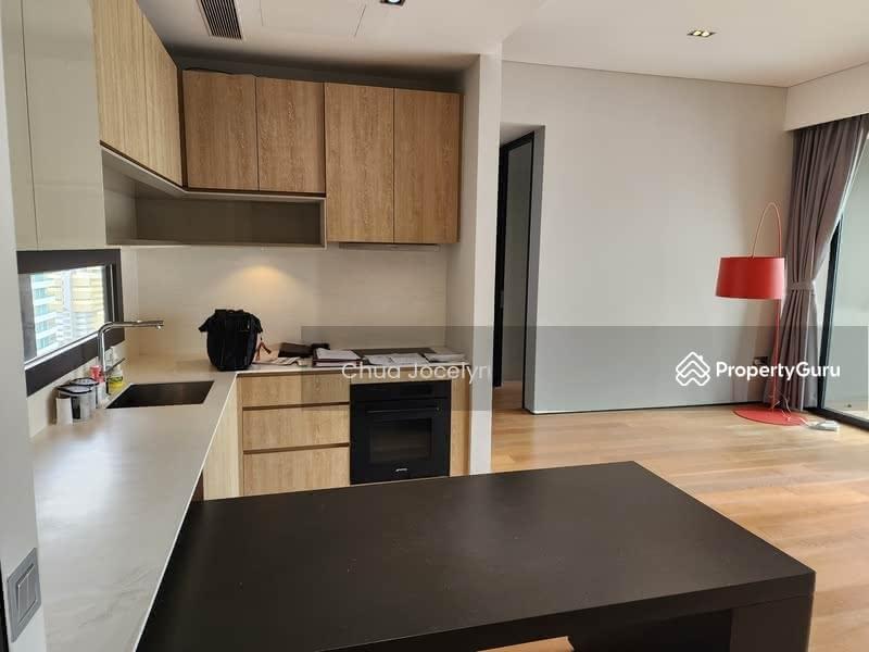 Prop-GPT: Condominium: D09  OUE Twin Peaks