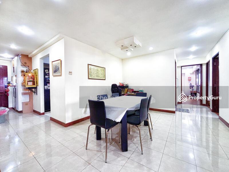 Prop-GPT: HDB Flat: D19  158D Rivervale Crescent