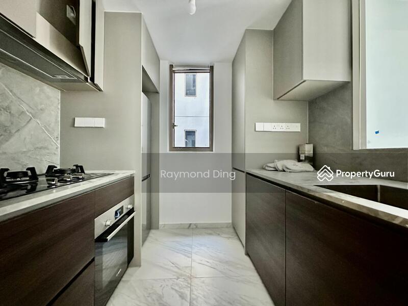 Prop-GPT: Condominium: D18 Pasir Ris Pasir Ris 8
