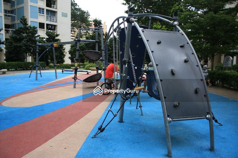 HDB Flat for Sale: D12, 330056