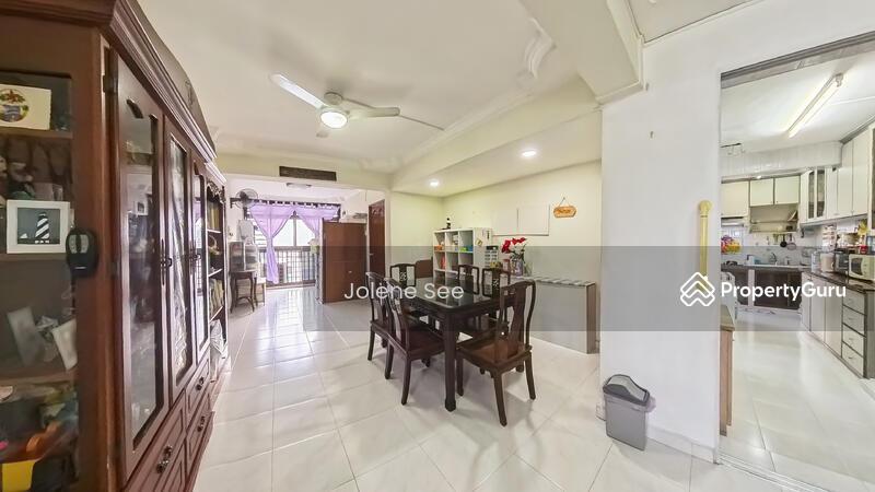 HDB Flat for Sale: D12, 330056
