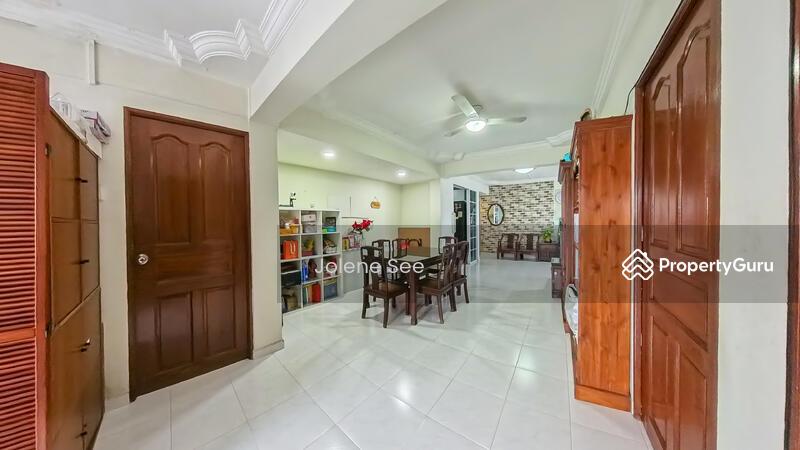 HDB Flat for Sale: D12, 330056