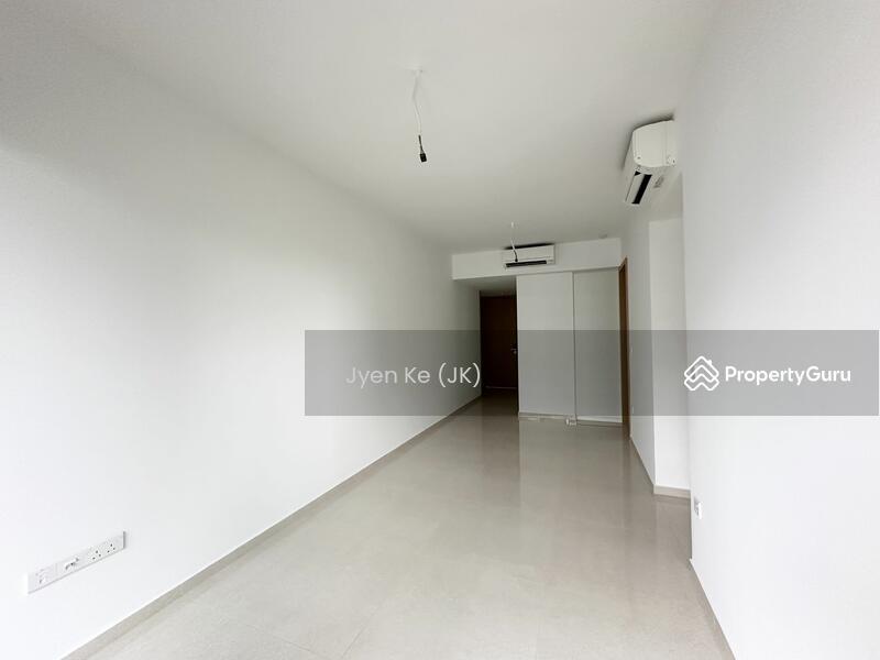 Prop-GPT: Condominium: D23 Hillview Midwood