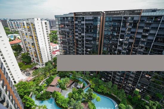 Prop-GPT: Condominium: D14  Parc Esta