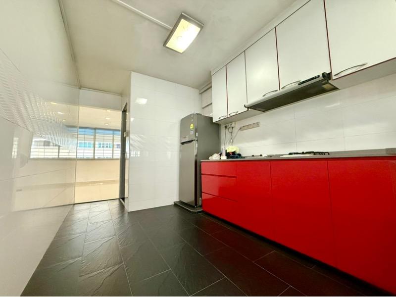 HDB Apartment for Sale, 205 Serangoon Central HDB Apartment For Sale, $730,000, 3 Bed 2 Bath 904 sqft $808.00 psf, SGD 730,000 | 99-year Leasehold