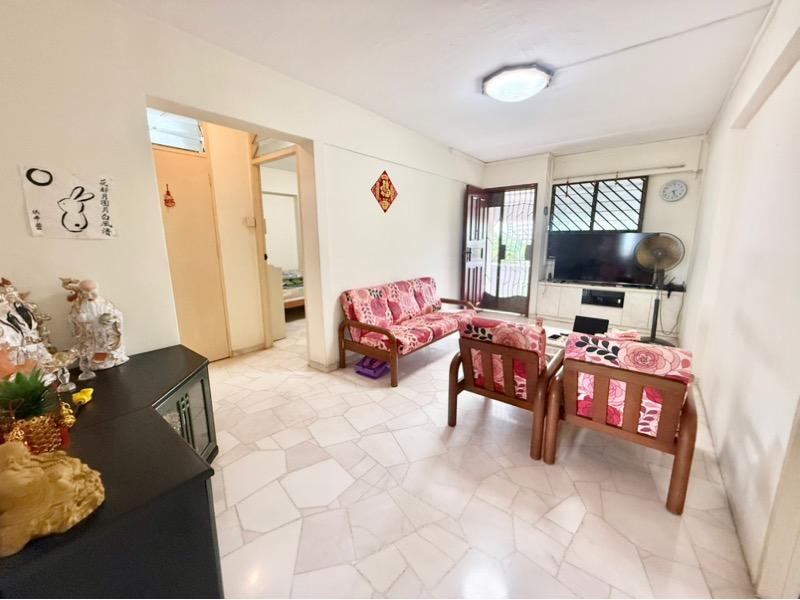 Prop-GPT: HDB Apartment: D22  101 Jurong East Street 13